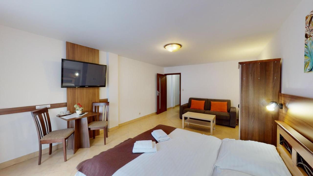 Garni Hotel Fatra Terchová Екстериор снимка