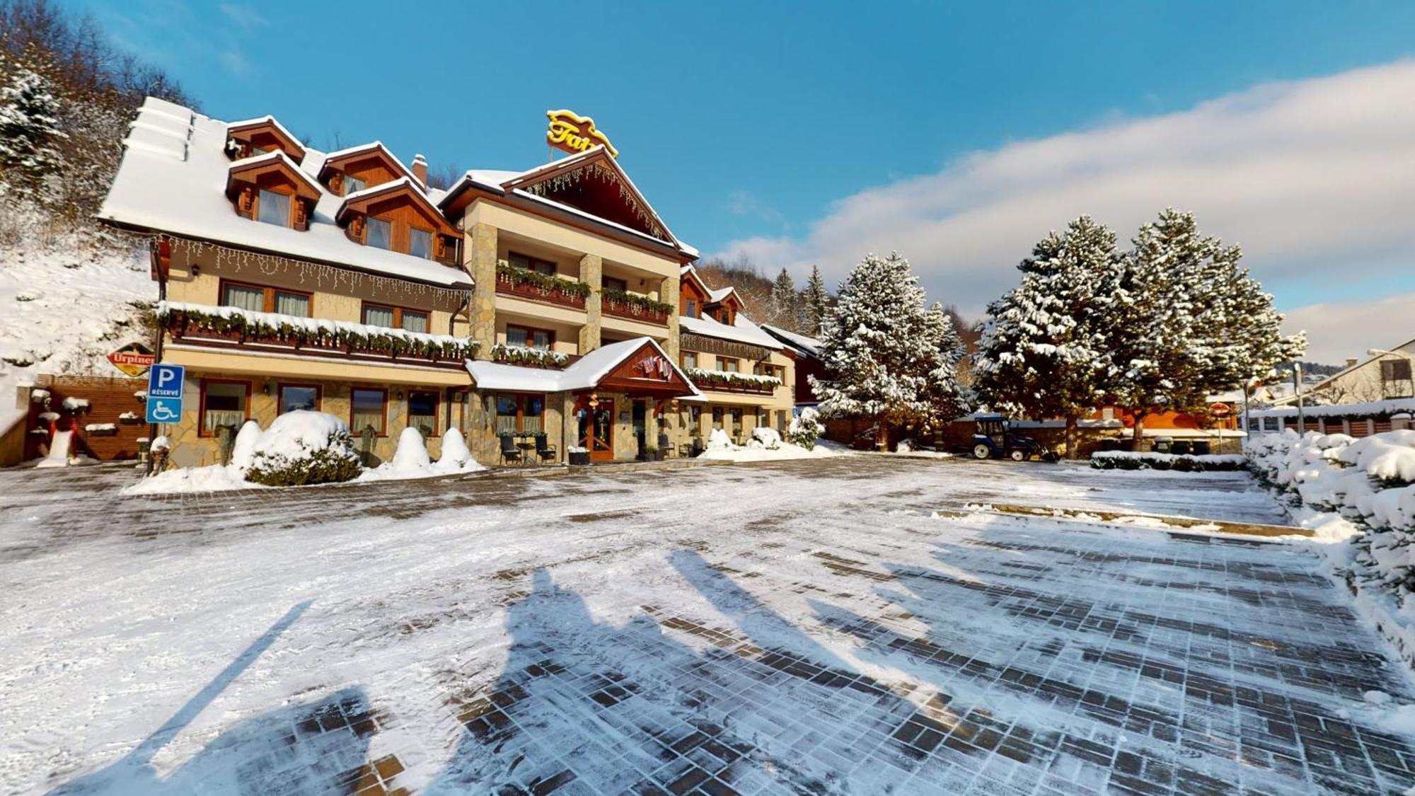 Garni Hotel Fatra Terchová Екстериор снимка