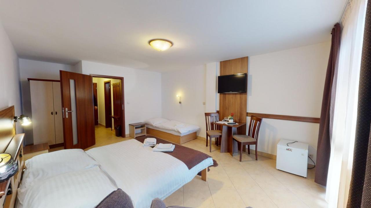 Garni Hotel Fatra Terchová Екстериор снимка