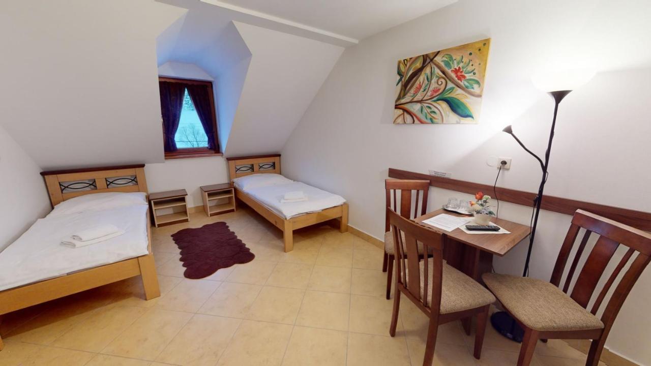 Garni Hotel Fatra Terchová Екстериор снимка