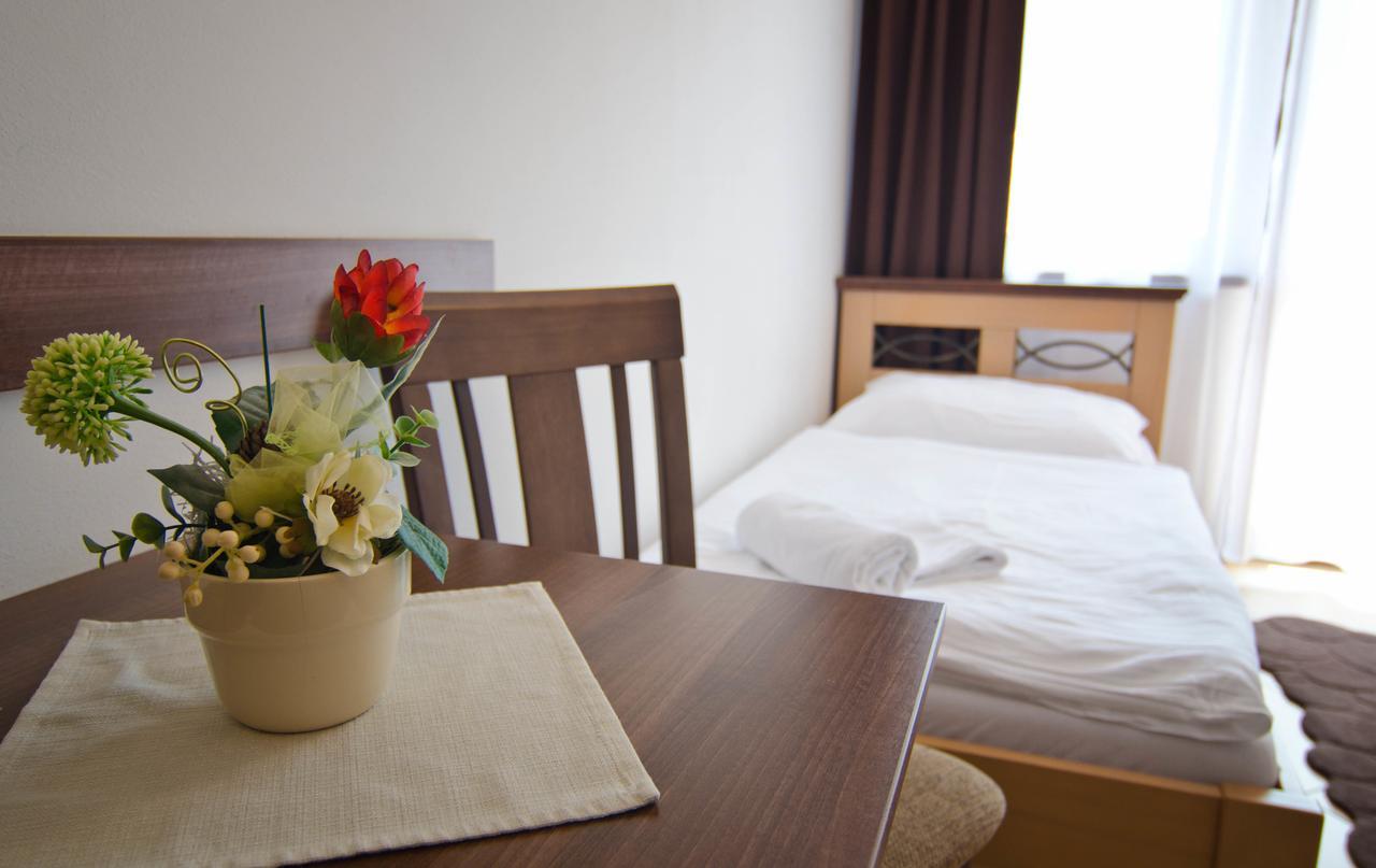 Garni Hotel Fatra Terchová Екстериор снимка